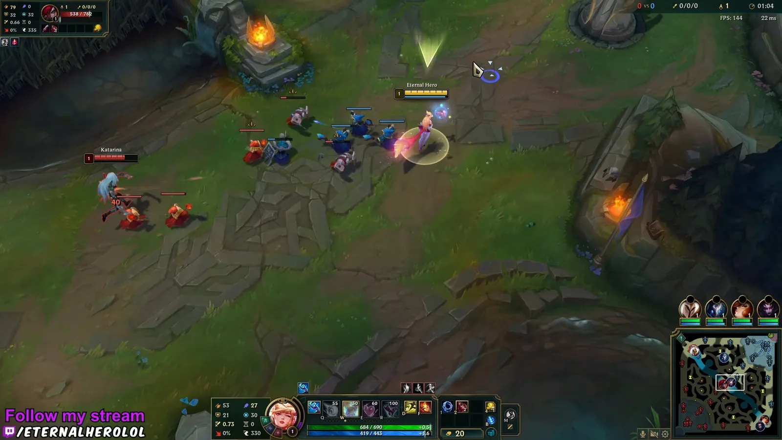 Level 1 Ahri with Fox-Fire skilled against Katarina in mid lane