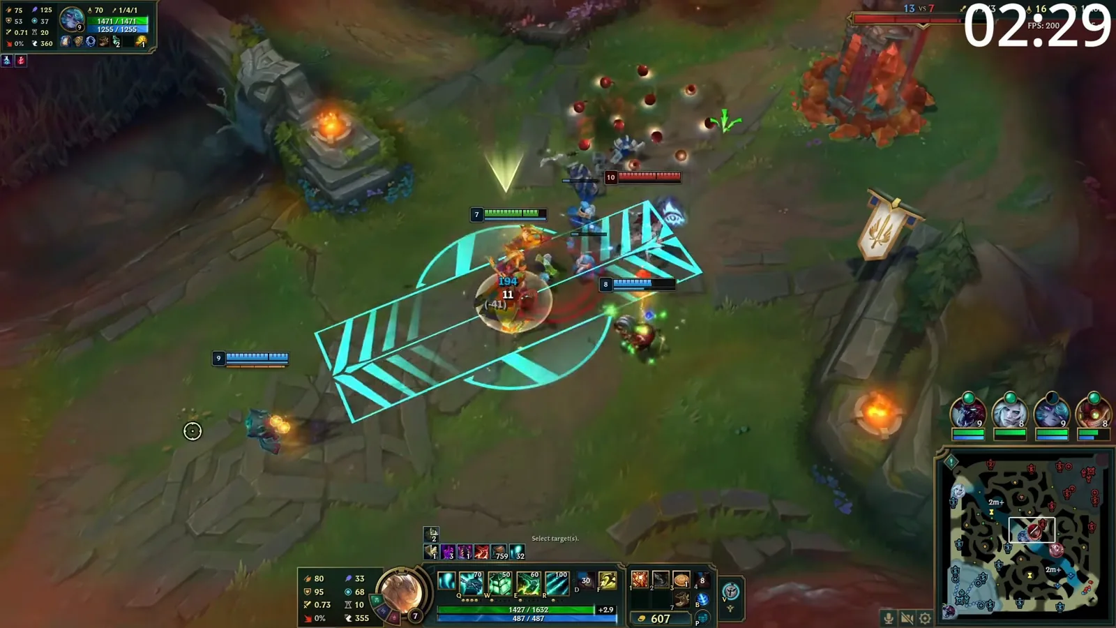Thresh aiming Flay in bot lane during the laning phase