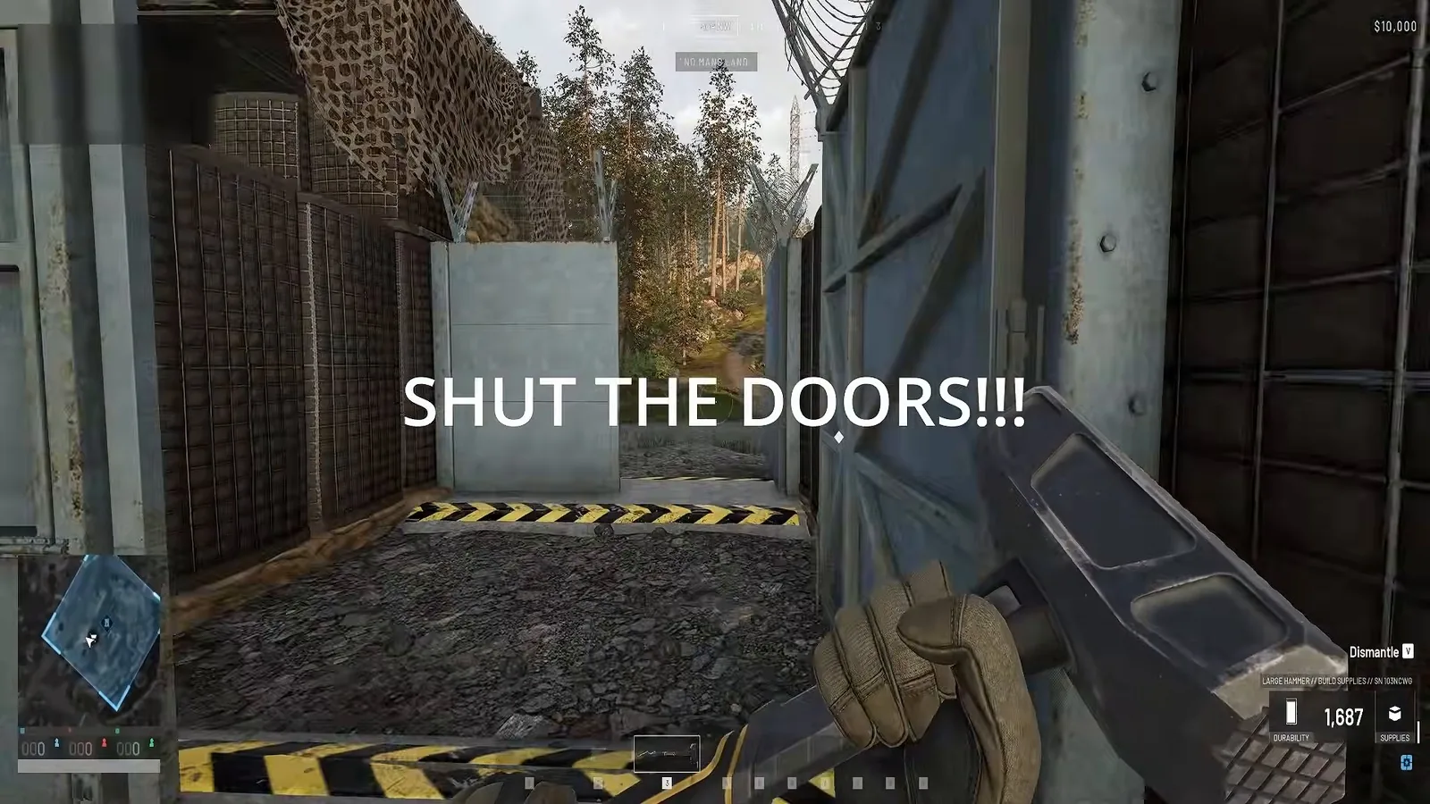 WARDOGS FOB airlock with two doors in a row and a shut the doors reminder