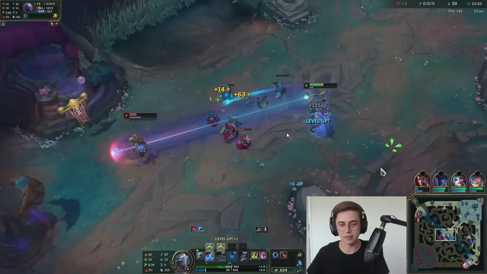 Viktor E high-value ability hitting both the minion wave and the enemy laner
