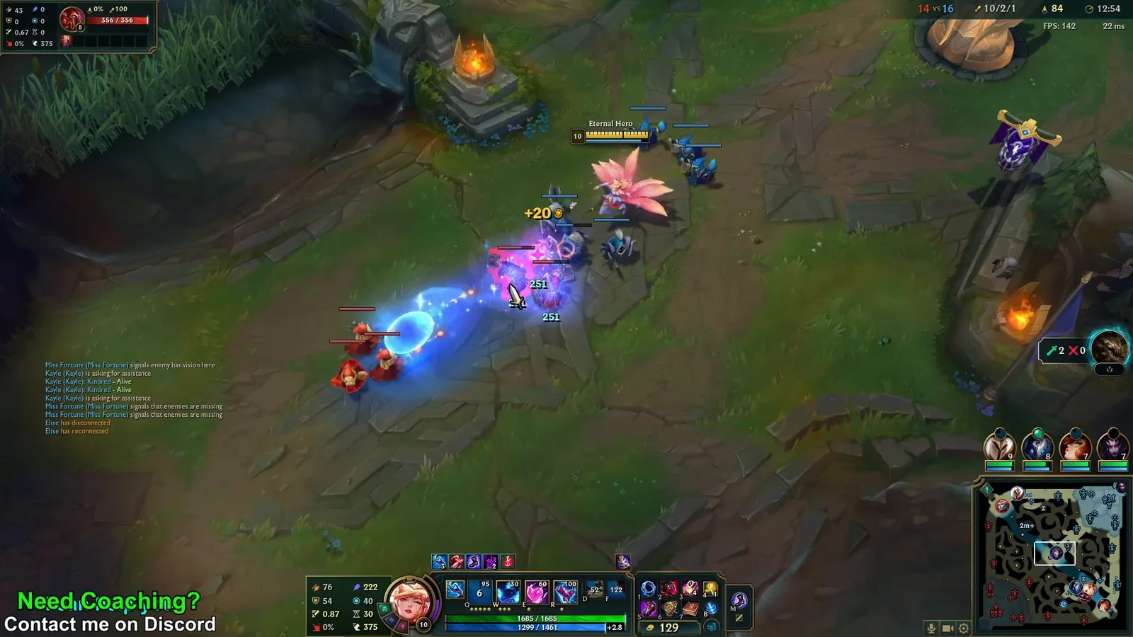Ahri's Orb of Deception passing through the minion wave in mid lane