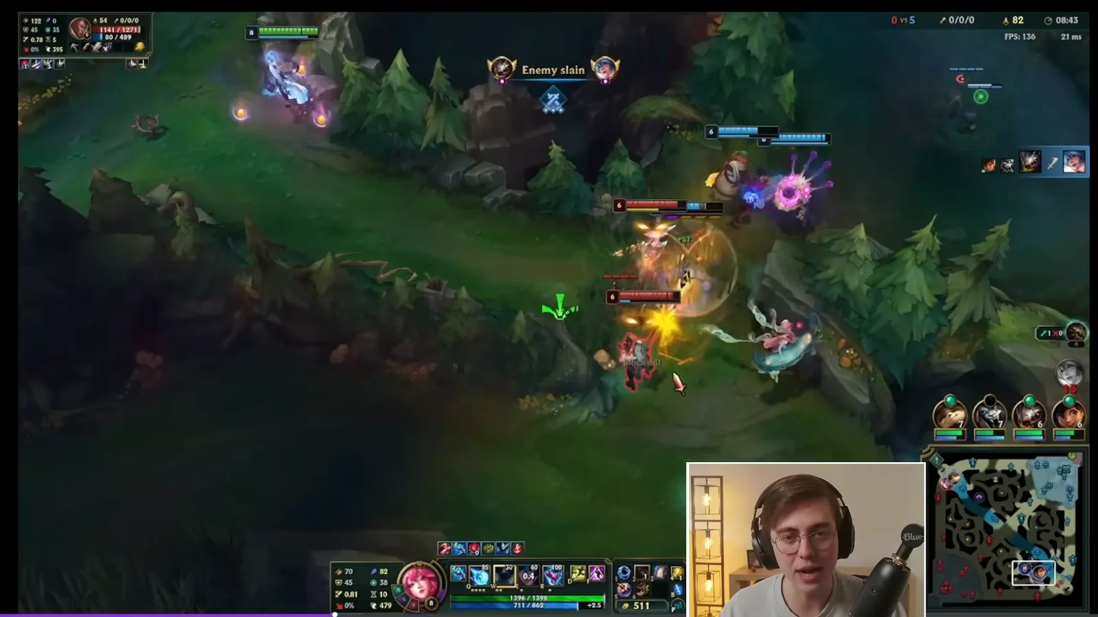 Ahri and Rengar collapsing on bot lane after syncing a hard push with the jungler